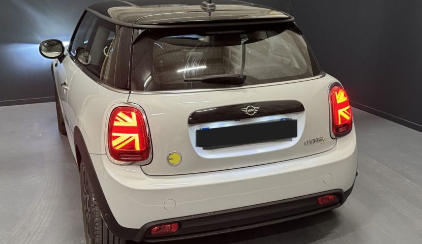 MINI COOPER SE 77
