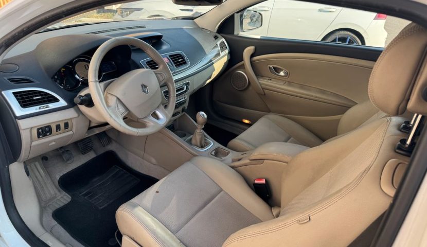 RENAULT MEGANE COUPE 1l9 DCI 130ch 016