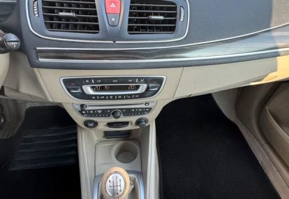 RENAULT MEGANE COUPE 1l9 DCI 130ch 058