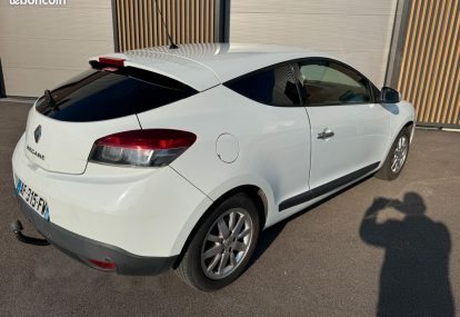 RENAULT MEGANE COUPE 1l9 DCI 130ch 094