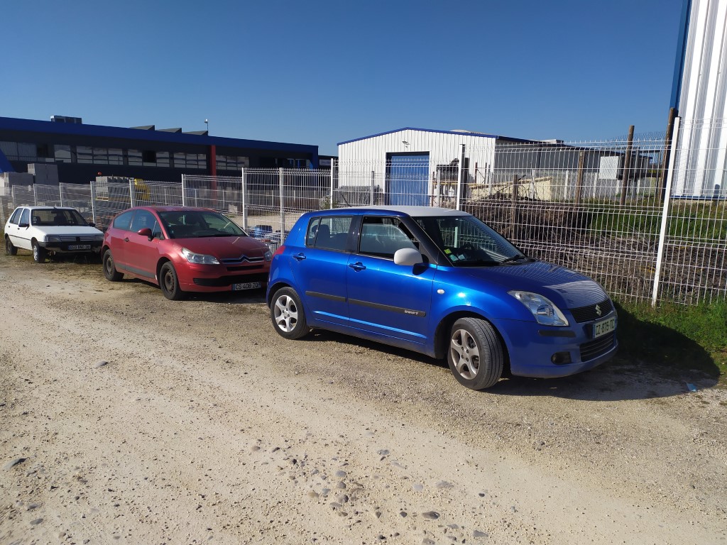 suzuki swift bleu 00