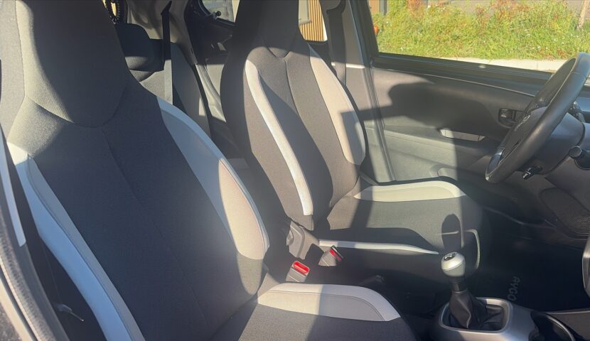 aygo front right door 01
