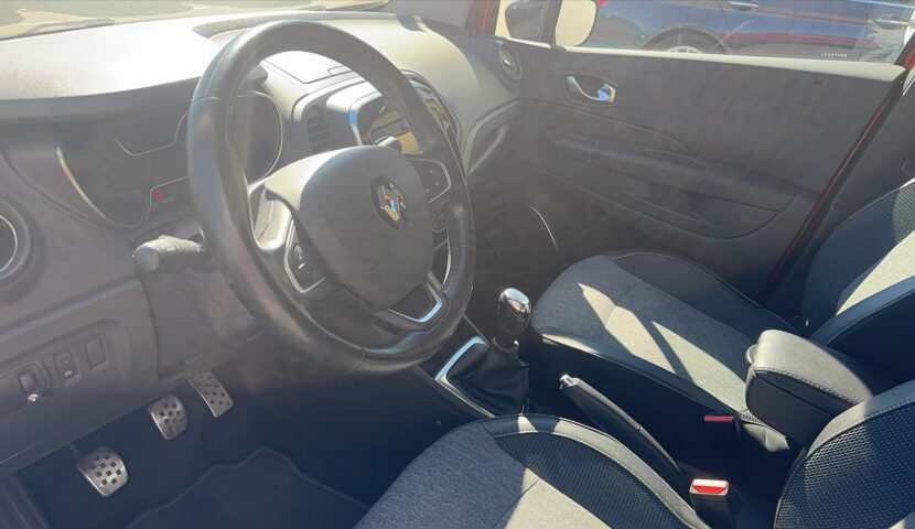 captur front left door 02