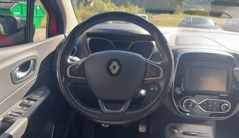 captur steering wheel 02