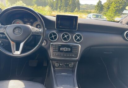 classe a dashboard 01