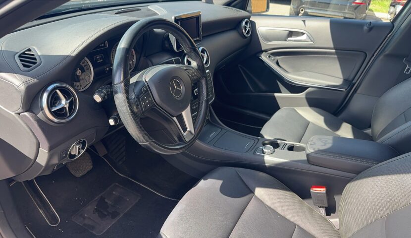 classe a front left door 02