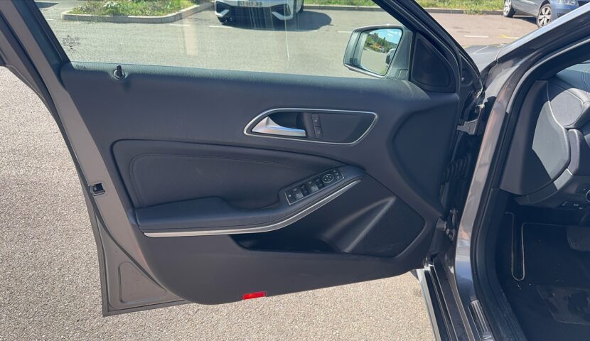 classe a front left door 03