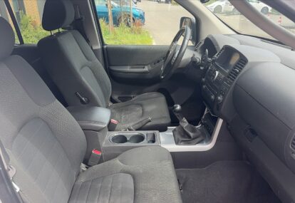 navara front right door 01