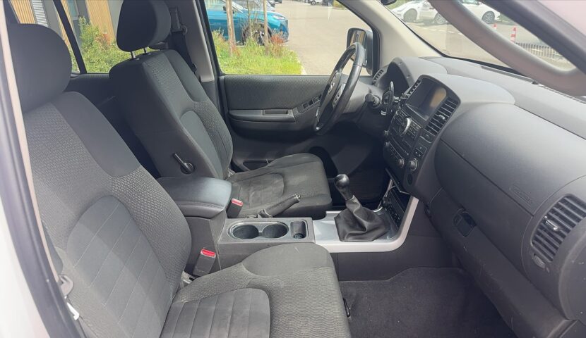 navara front right door 01