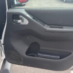 navara front right door 03