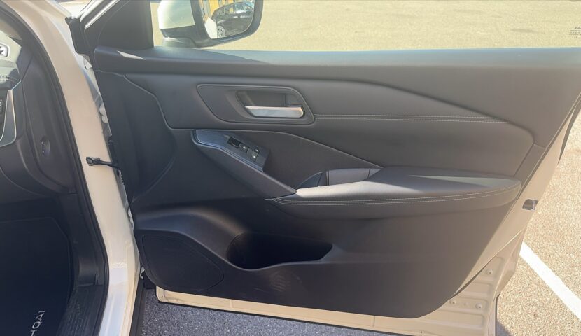 qashqai front right door 03