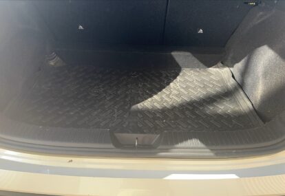 qashqai trunk 01