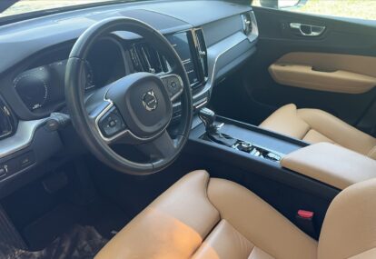 xc60 front left door 02