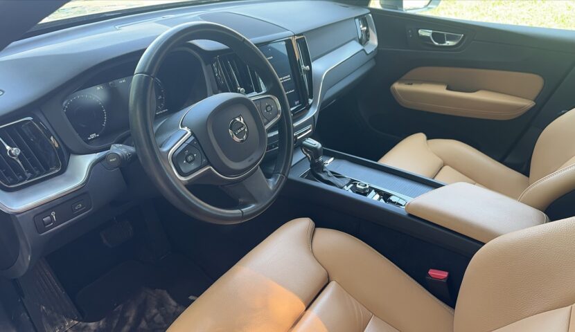xc60 front left door 02