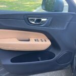 xc60 front left door 03
