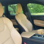xc60 front right door 01