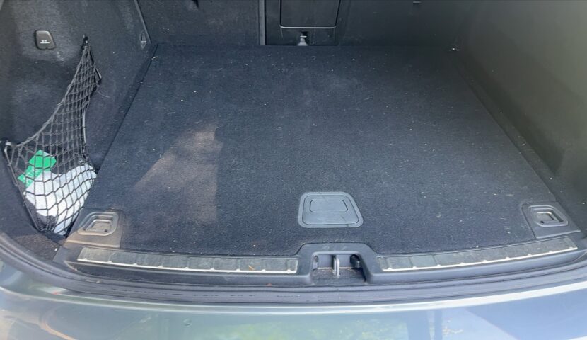 xc60 trunk 01